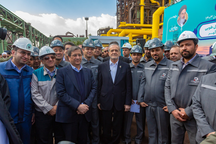 افتتاح ۴ پروژه عظیم صنعتی و گردشگری در منطقه گل گهر سیرجان